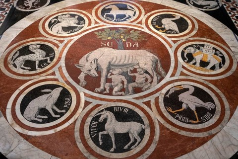 Siena, Duomo Santa Maria, interior, marble floor from 1369, detail with Sienese she-wolf