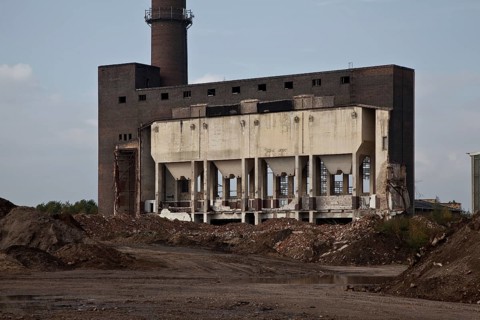 Modern building with Wilhelminian-style core, coal feed hopper freely visible