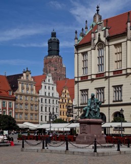 South-western part, on the right New Town Hall, built in 1863 by F. A. Stüler, in front monument to