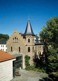 Spindlhof Castle, view from the south-east. Manor house from 1570, rebuilt in 1894 in neo-Gothic