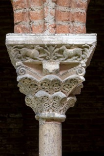 Moissac, Saint-Pierre Abbey, cloister, capital
