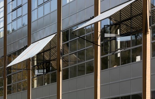 Built 1911-1915 by Walter Gropius and Adolf Meyer, south façade with sun protection