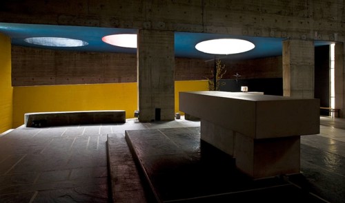 Le Corbusier 1956 to 1961, Church, View from the altar to the northern side chapels, St., Sankt,