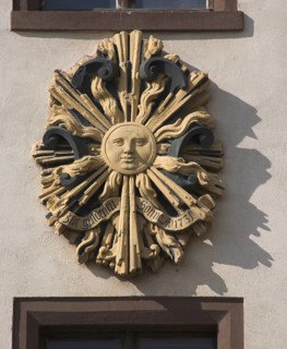 House sign Zur güldenen Sonne 1731