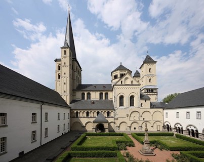 View from the cloister to the south side, St., Sankt, Saint