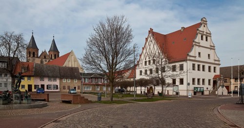 Aken (Elbe) market square with town hall. Begun in 1490 Thoroughly renovated and extended in 1907
