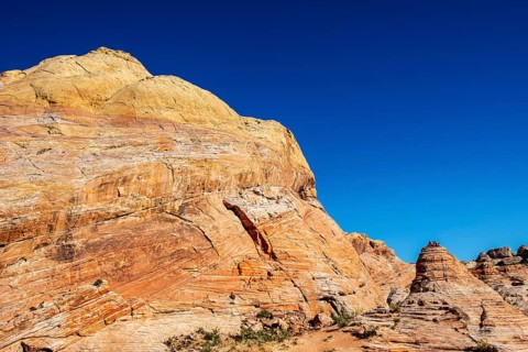 Hikers in the White Domes Loop, Valley of Fire State Park, Nevada, USA, North America