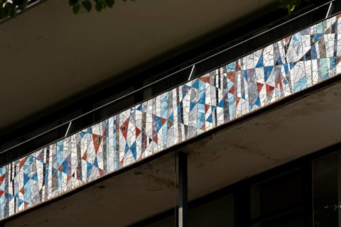 Krefeld, Ostwall 70-75, commercial building with reliefs on the balcony parapets by Curth Georg