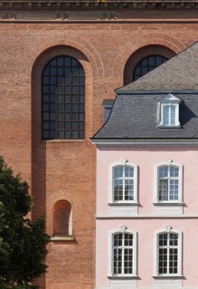 Protestant parish church (Erlöserkirche), former basilica, monumental rectangular hall with apse