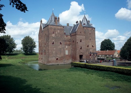 Zaltbommel, Loevestein Castle
