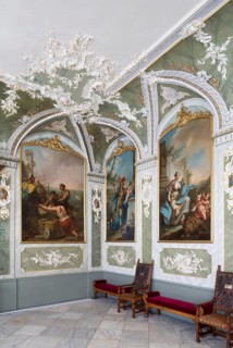 Wall painting by Stefano Torelli: Allegorical figures of the virtues of the councillors