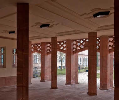 Built in 1925-29, pillared hall in the main building with diagonally placed pillars, view into the