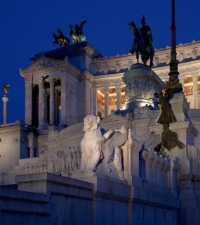 Rome National Monument f Vittorio Emanuele II 33718