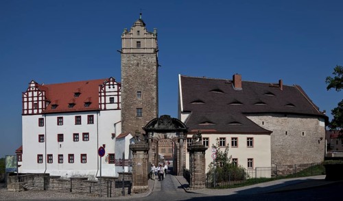 Exterior view from the south, Old House on the left, Blue Tower and baroque entrance portal in the