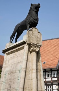 Brunswick, Burgplatz, Brunswick Lion, bronze copy