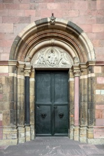 Mainz, St Martin's Cathedral, north side, market portal