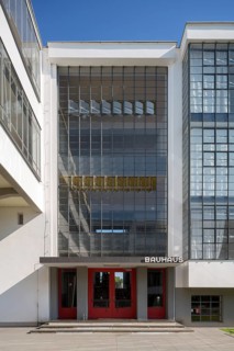 Dessau, Bauhaus, entrance to the workshop wing