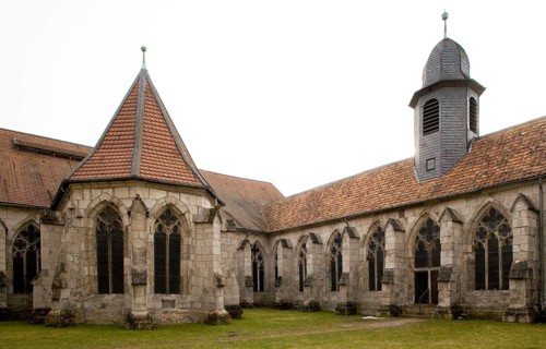 Walkenried former monastery cloister courtyard with well house and W-wing, St., Sankt, Saint