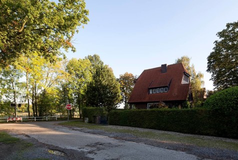 View of the Hülser Bruch nature reserve, on the right House Lethen (Hökendyk 81), built around 1933