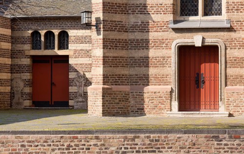 Entrance to the baptistery by Dominikus Böhm 1928, south portal on the right, St., Sankt, Saint
