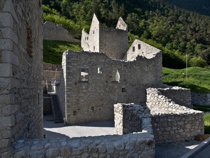 Italy S-Tyrol Mühlbacher Klause south front v SE detail. The hermitage is located a few kilometres