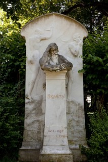 Vienna, graves of honour at the Central Cemetery