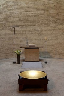 Built in 2000 by Peter Sassenroth and Rudolf Reitermann, rammed earth work: Martin Rauch, interior