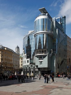 Haashaus by Hans Hollein 1987-1990