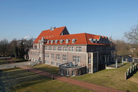 Built in 1913 to a design by architect Carl Weigle. Today part of the Technology Centre for