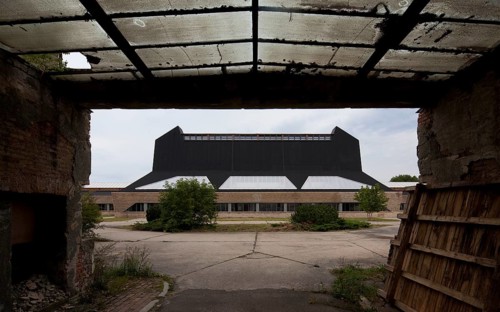 Built in 1922-23 by Erich Mendelsohn, roof of the dye works demolished in 1935, reconstructed in