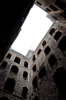 Built 1100-1135, core building completed in 1127, interior view