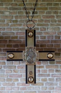 1979 - 1984 Conversion of the barn into a church, altar cross by Hildegard Domizlaff 1984