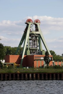 Winding tower, solid-wall double trestle on the Datteln-Hamm Canal