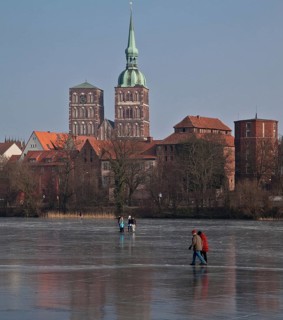 Kampischer Hof and water tower from the west across Knieperteich, St., Sankt, Saint