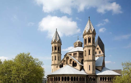 View from the north-east of the cloverleaf choir and crossing tower, St., Sankt, Saint
