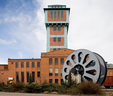 Coal mine 1923 by Erich Basarke, in front of the rope disc