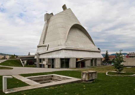 Le Corbusier, 1970 to 2006 with interruptions, stadium side with floor design, St., Sankt, Saint