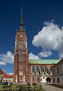 Construction began in 1241, towers and nave from the south, St., Sankt, Saint