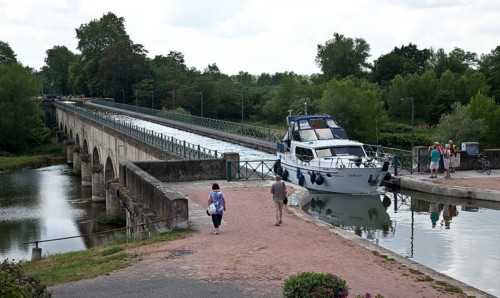 Digoin Burgundy Canal du Centre. Aqueduct over the Loire built in the 1930s Length 243 m