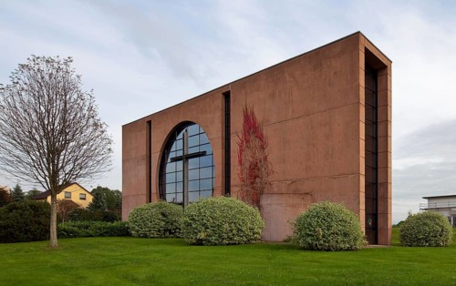Disc-shaped portal façade, view from the west, 1997-98 by Peter Böhm and Christopher Schroeer, St.,