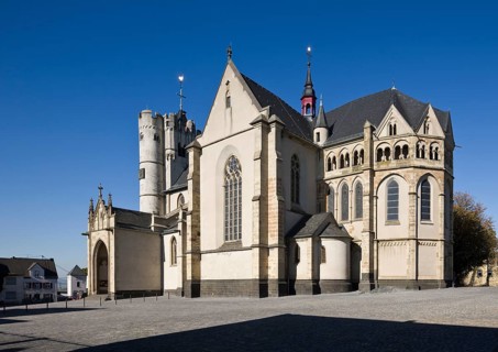 View from south-east, St., Sankt, Saint