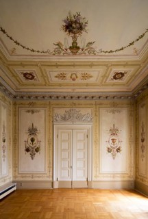Room on the upper floor with paintings by Benjamin and Jakob Orth, St., Sankt, Saint