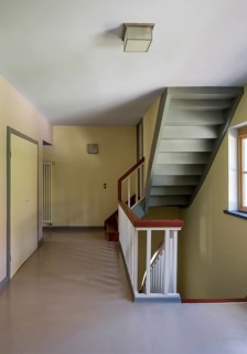 Jena, Villa Auerbach, built in 1924 by Walter Gropius, corridor on the upper floor, staircase