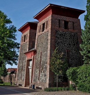 Cemetery portal, view from the west, built in 1790-92 by Johann Joachim bush, also the bell tower