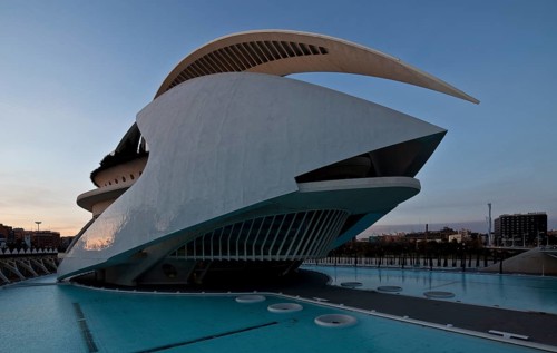 City of Arts and Sciences (cat./val. Ciutat de les Arts i de les Ciències), opera house QUEEN