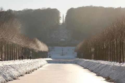 Kleve, amphitheatre with Ceres temple and obelisk in winter