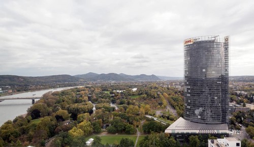 Posttower, built 2000-2002 by Murphy/Jahn, view from the former parliamentary tower Langer Eugen,