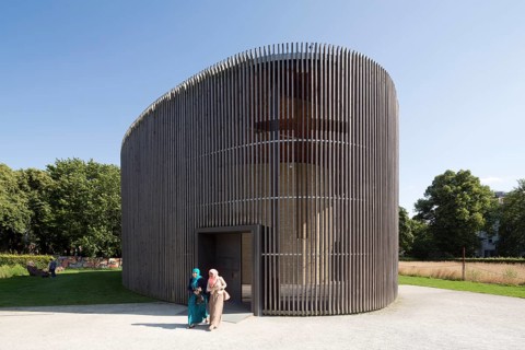 Built in 2000 by Peter Sassenroth and Rudolf Reitermann, rammed earth work: Martin Rauch, St.,