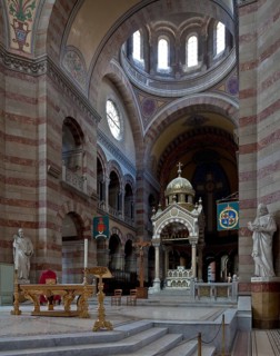 Built 1852-92, view into the choir, St., Sankt, Saint