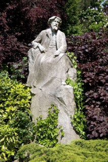Alphonse Daudet bronze sculpture